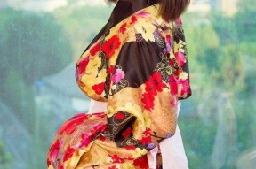 青青操国产视频,探寻青春校园的激情与梦想